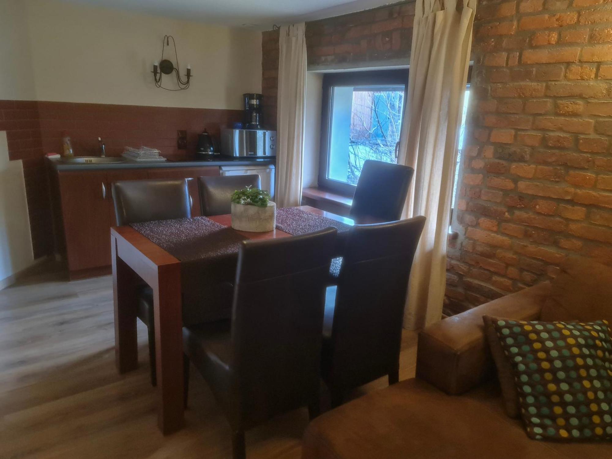 Apartamenty I Pokoje Aneta 피에초비체 외부 사진