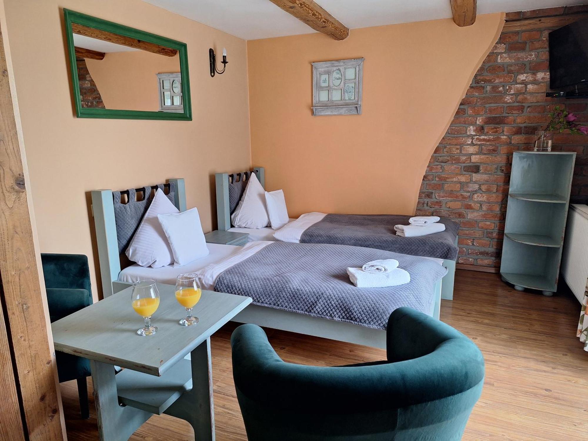 Apartamenty I Pokoje Aneta 피에초비체 외부 사진
