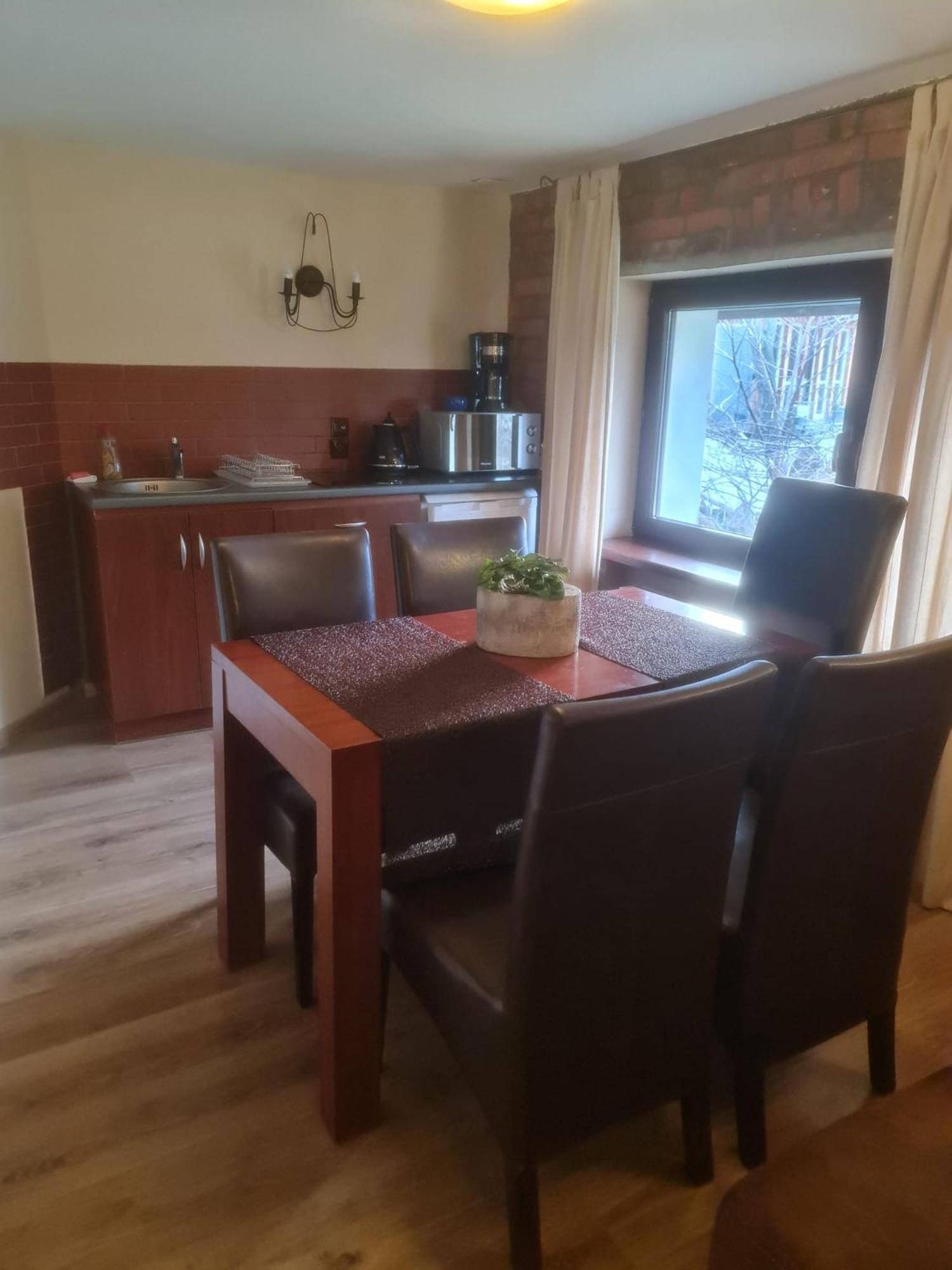 Apartamenty I Pokoje Aneta 피에초비체 외부 사진